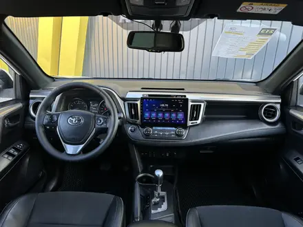 Toyota RAV4 2017 года за 11 490 000 тг. в Актобе – фото 10
