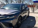 Toyota Camry 2021 годаүшін12 000 000 тг. в Актау – фото 2