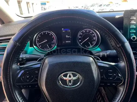 Toyota Camry 2021 года за 12 000 000 тг. в Актау – фото 11