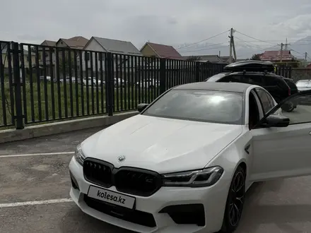 BMW M5 2022 года за 54 900 000 тг. в Алматы – фото 20