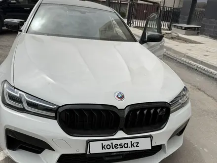 BMW M5 2022 года за 54 900 000 тг. в Алматы – фото 21