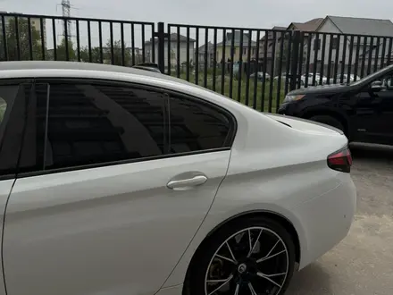 BMW M5 2022 года за 54 900 000 тг. в Алматы – фото 6