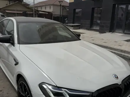 BMW M5 2022 года за 54 900 000 тг. в Алматы – фото 10