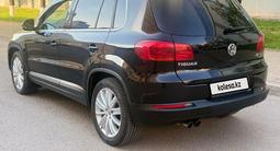 Volkswagen Tiguan 2015 года за 6 000 000 тг. в Астана