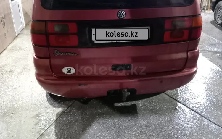 Volkswagen Sharan 1996 годаfor2 200 000 тг. в Семей