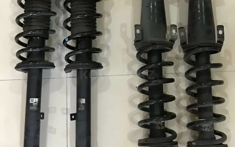 Toyota стойки в сборе передние задние левая правая сторона за 30 000 тг. в Астана