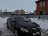 Toyota Camry 2012 годаfor8 250 000 тг. в Актобе – фото 2