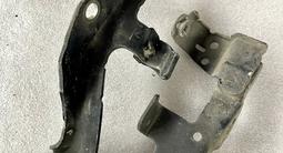 Кронштейн капота (крепление, топса) Camry 50, 55 Камри 50, 55 за 18 000 тг. в Шымкент – фото 3