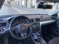 Volkswagen Passat 2012 года за 3 700 000 тг. в Актау – фото 5