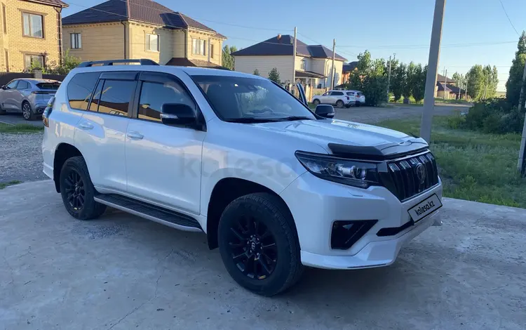Toyota Land Cruiser Prado 2021 года за 25 000 000 тг. в Актобе