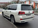 Toyota Land Cruiser 2015 года за 28 550 000 тг. в Алматы – фото 2