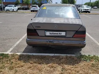 Mercedes-Benz E 260