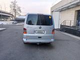 Volkswagen Multivan 2005 года за 7 800 000 тг. в Алматы – фото 2