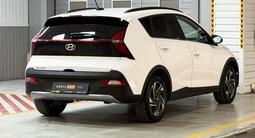 Hyundai Bayon 2023 года за 7 490 000 тг. в Алматы – фото 4