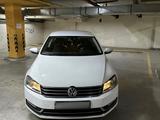 Volkswagen Passat 2011 года за 4 600 000 тг. в Караганда – фото 2