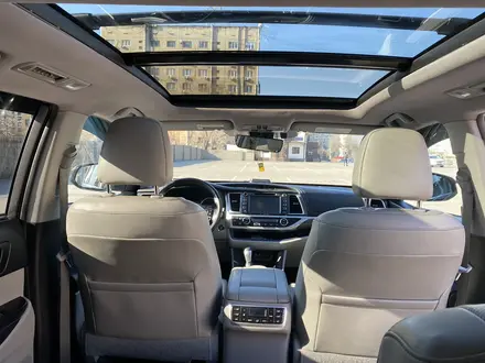 Toyota Highlander 2019 года за 17 300 000 тг. в Алматы – фото 13