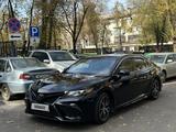 Toyota Camry 2021 годаүшін14 500 000 тг. в Алматы – фото 2