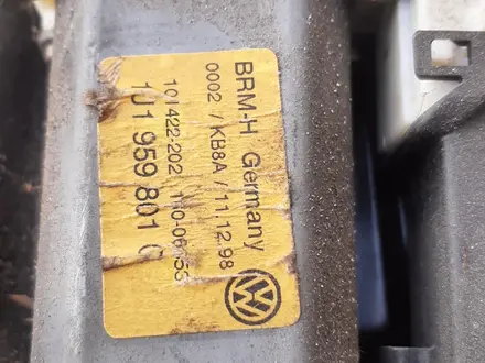 Стеклоподъёмник на купе Volkswagen Golf IV Фольксваген Гольф 4 за 17 000 тг. в Семей – фото 5