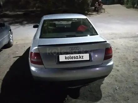 Audi A4 1997 года за 1 460 000 тг. в Жезказган – фото 2