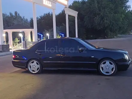 Mercedes-Benz E 320 1997 года за 4 400 000 тг. в Алматы – фото 13