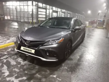 Toyota Camry 2019 года за 11 700 000 тг. в Павлодар – фото 2
