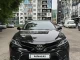 Toyota Camry 2020 года за 13 000 000 тг. в Алматы – фото 2