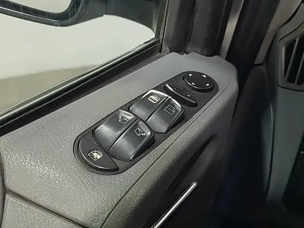Mercedes-Benz Viano 2005 года за 5 390 000 тг. в Алматы – фото 24