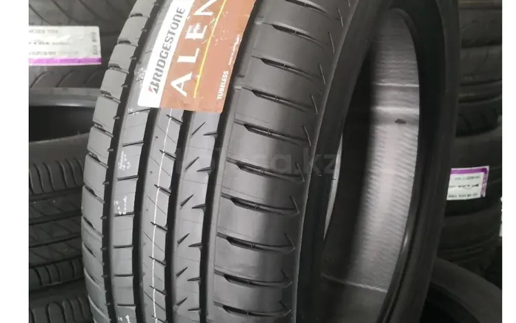 Шины Bridgestone 245/50R20 Alenza 001 за 145 100 тг. в Алматы