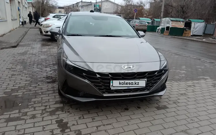 Hyundai Elantra 2021 годаfor11 500 000 тг. в Актобе