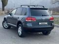 Volkswagen Touareg 2003 года за 5 650 000 тг. в Алматы – фото 6