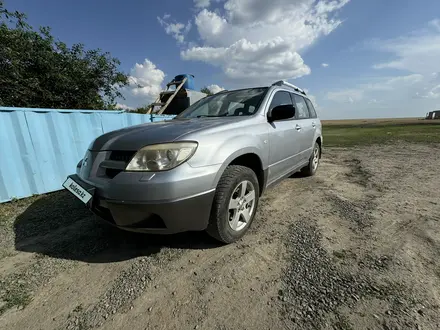 Mitsubishi Outlander 2006 года за 2 600 000 тг. в Актобе – фото 2