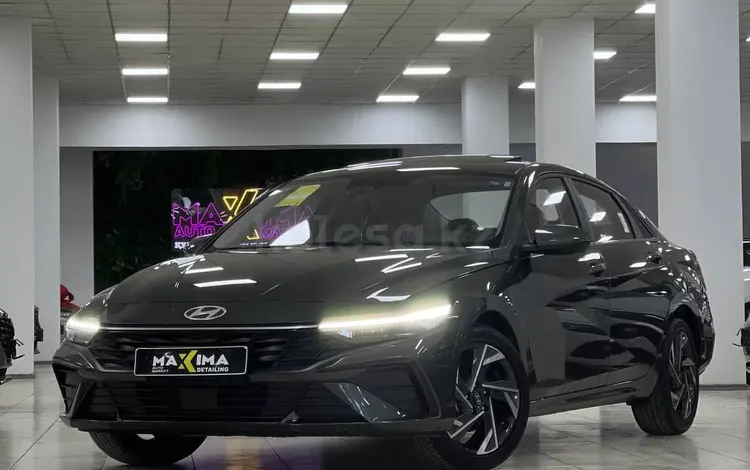 Hyundai Elantra 2023 года за 10 390 000 тг. в Шымкент