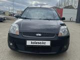 Ford Fiesta 2007 года за 1 300 000 тг. в Актобе – фото 2