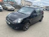 Ford Fiesta 2007 года за 1 400 000 тг. в Актобе – фото 3