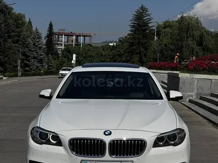 BMW 528 2014 года за 11 250 000 тг. в Алматы