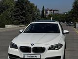 BMW 528 2014 годаүшін11 250 000 тг. в Алматы – фото 2