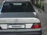 Mercedes-Benz E 230 1989 года за 650 000 тг. в Тараз – фото 2