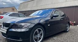 BMW 320 2007 годаүшін4 900 000 тг. в Петропавловск