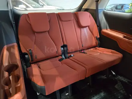 Kia Carnival Luxe 2026 года за 21 990 000 тг. в Костанай – фото 34