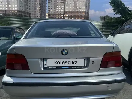 BMW 523 1999 года за 2 000 000 тг. в Алматы – фото 3