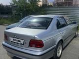 BMW 523 1999 года за 2 000 000 тг. в Алматы – фото 4