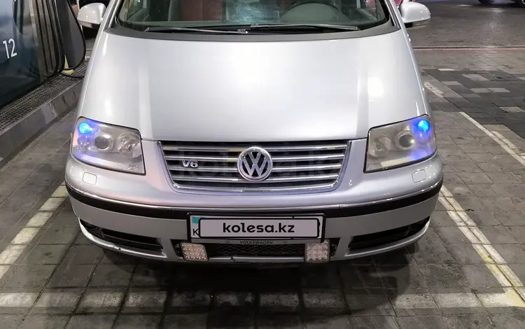 Volkswagen Sharan 2005 года за 4 200 000 тг. в Тараз