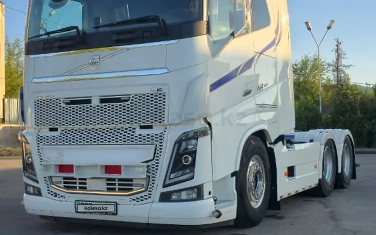 Volvo  FH 2019 года за 59 000 000 тг. в Алматы