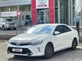 Toyota Camry 2016 годаfor12 200 000 тг. в Атырау