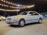 Mercedes-Benz E 230 1997 года за 2 500 000 тг. в Жезказган – фото 5