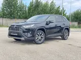 Toyota RAV4 Prestige+ 2022 года за 18 950 000 тг. в Актобе