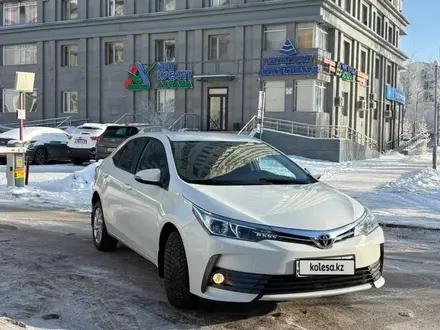 Toyota Corolla 2018 года за 8 400 000 тг. в Астана