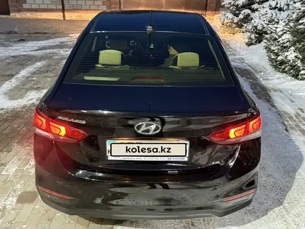 Hyundai Solaris 2017 года за 6 800 000 тг. в Алматы – фото 14