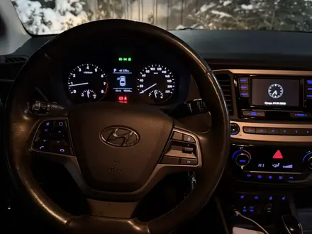 Hyundai Solaris 2017 года за 6 800 000 тг. в Алматы – фото 24