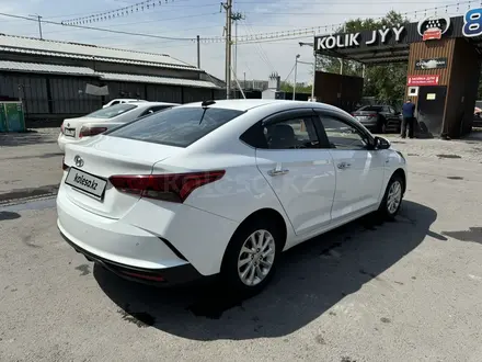 Hyundai Accent 2021 года за 8 300 000 тг. в Алматы – фото 5